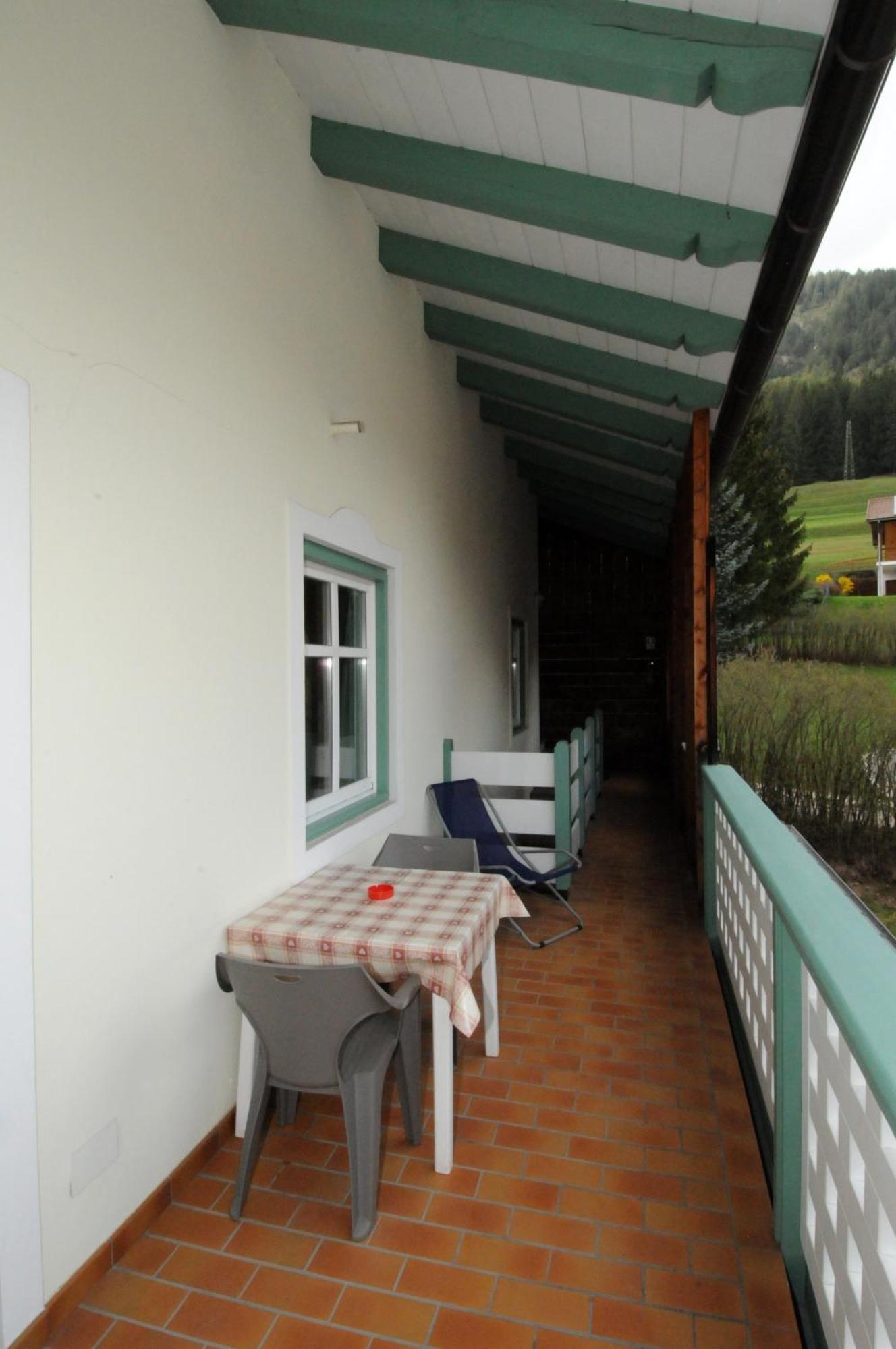 Casa Al Mesdi Apartment Pozza di Fassa Exterior foto